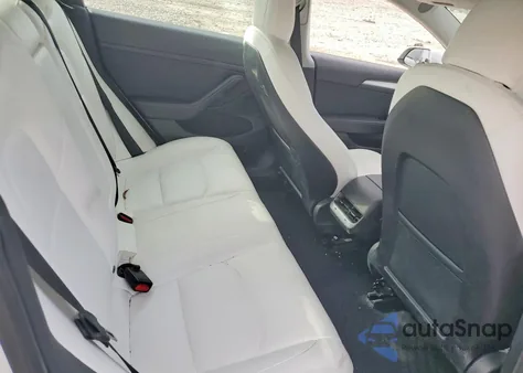 2022 Tesla Model 3 z USA, uszkodzony, nr VIN 5YJ3E1EA4NF127557